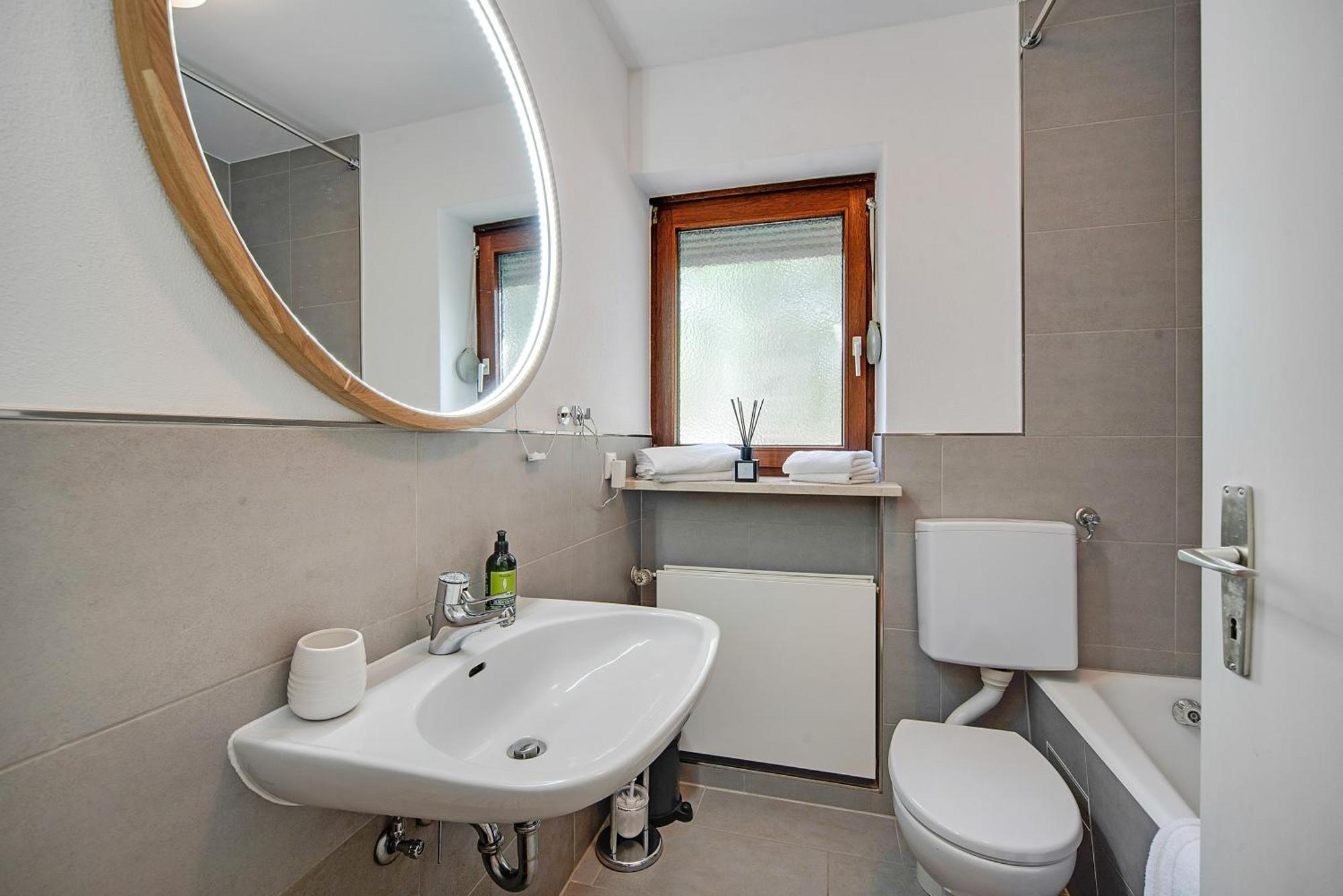 Ferienwohnung Mit Garten Am Chiemsee Prien am Chiemsee Exterior foto